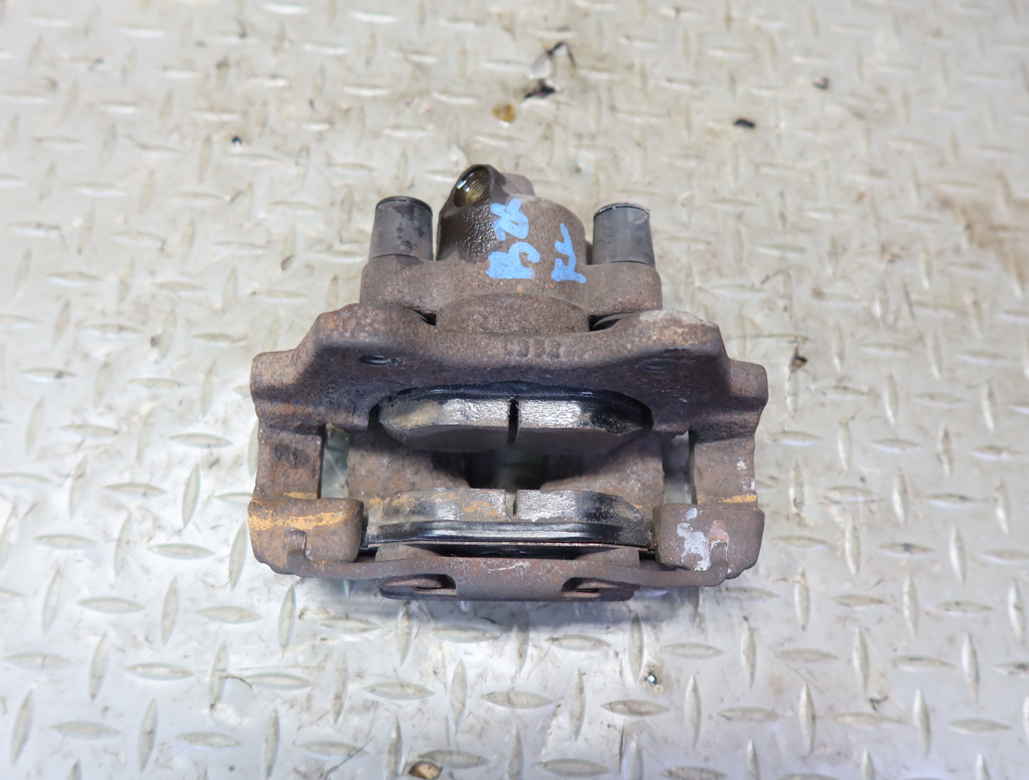 03-08 BMW E86 E85 Z4 3.0L RWD Set of 2 Rear Left & Right Brake Caliper OEM