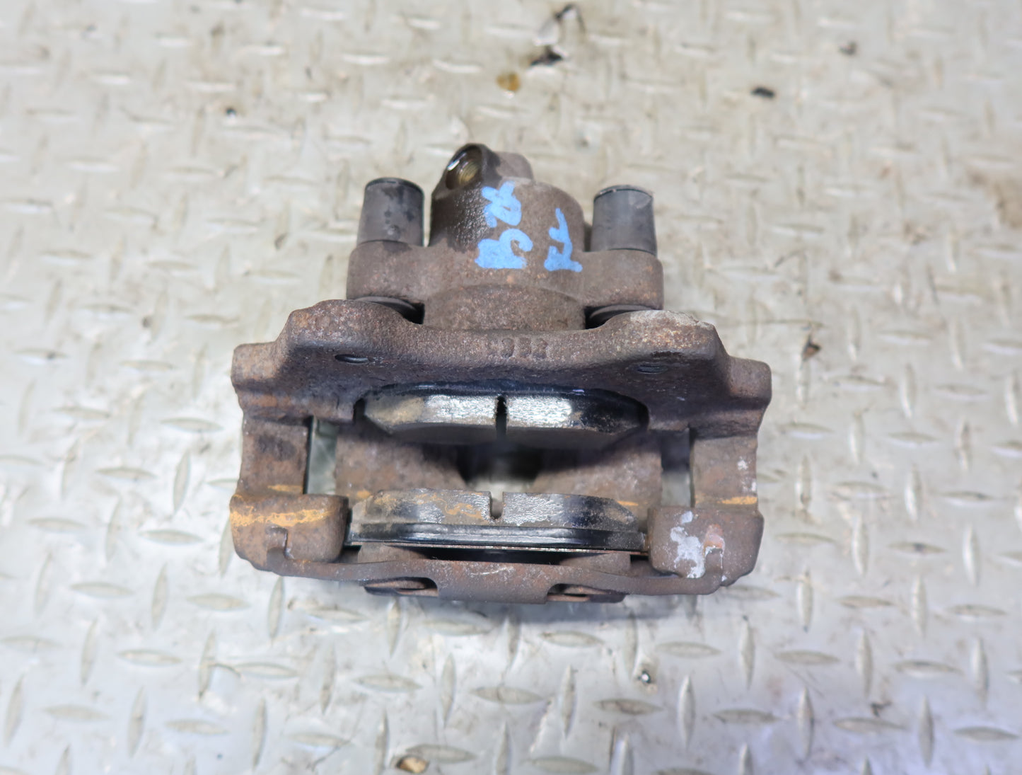 03-08 BMW E86 E85 Z4 3.0L RWD Set of 2 Rear Left & Right Brake Caliper OEM
