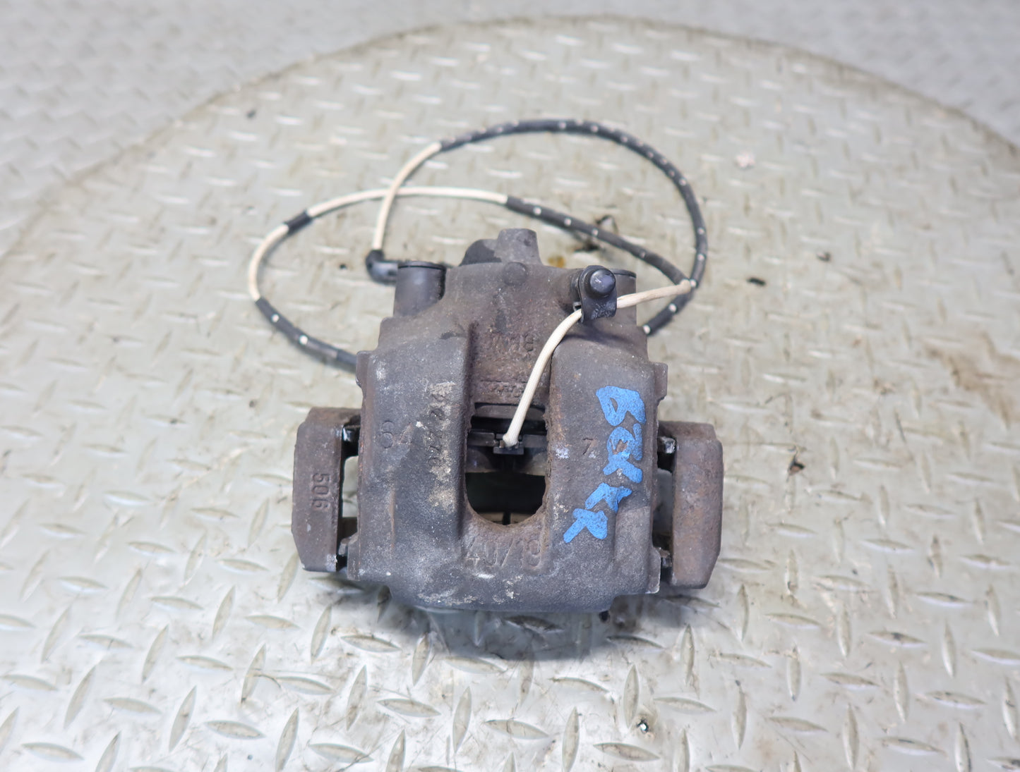 03-08 BMW E86 E85 Z4 3.0L RWD Set of 2 Rear Left & Right Brake Caliper OEM