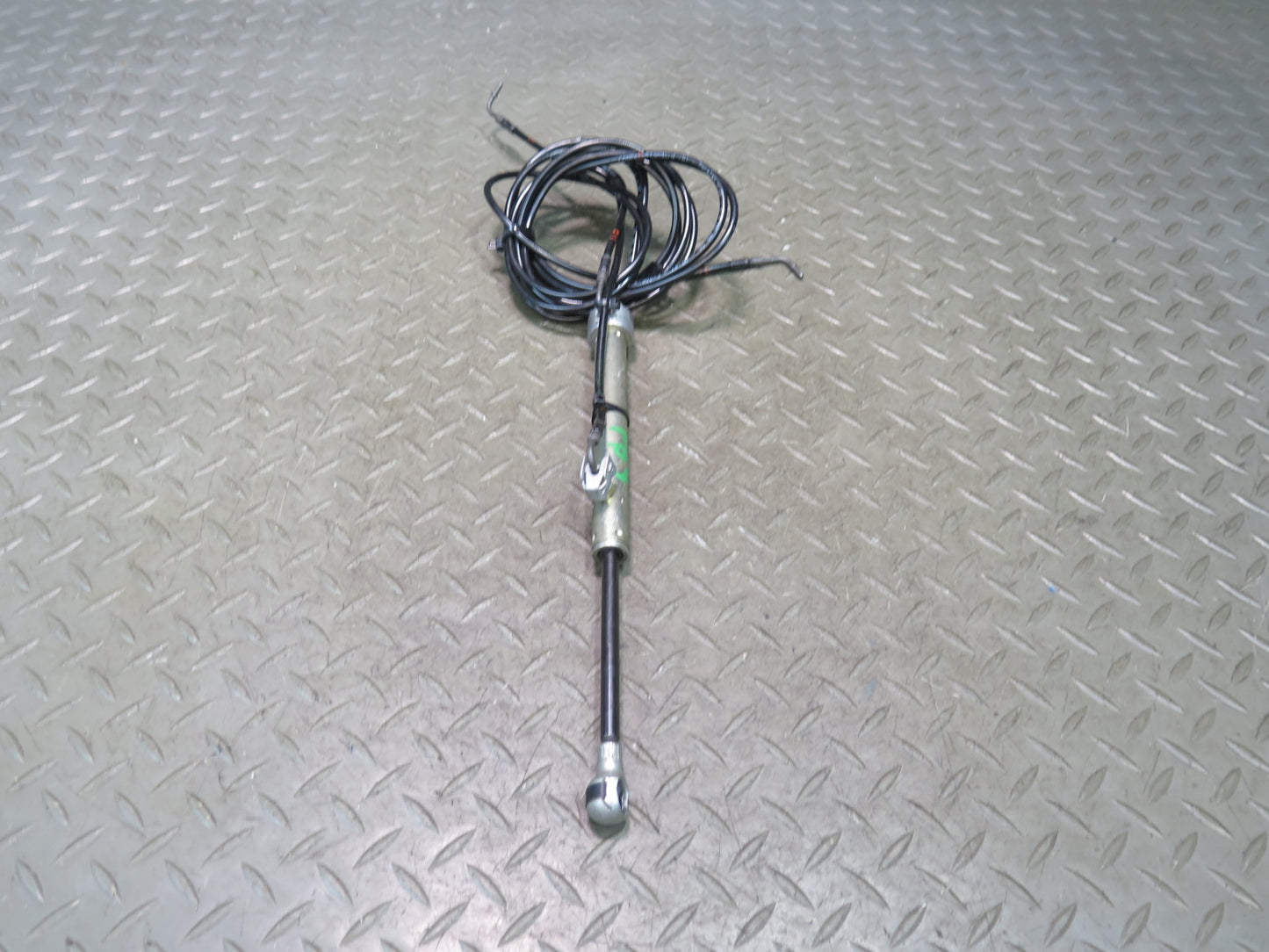2006-2010 BMW E64 M6 Convertible TOP Roof Rear Right Hydraulic Cylinder