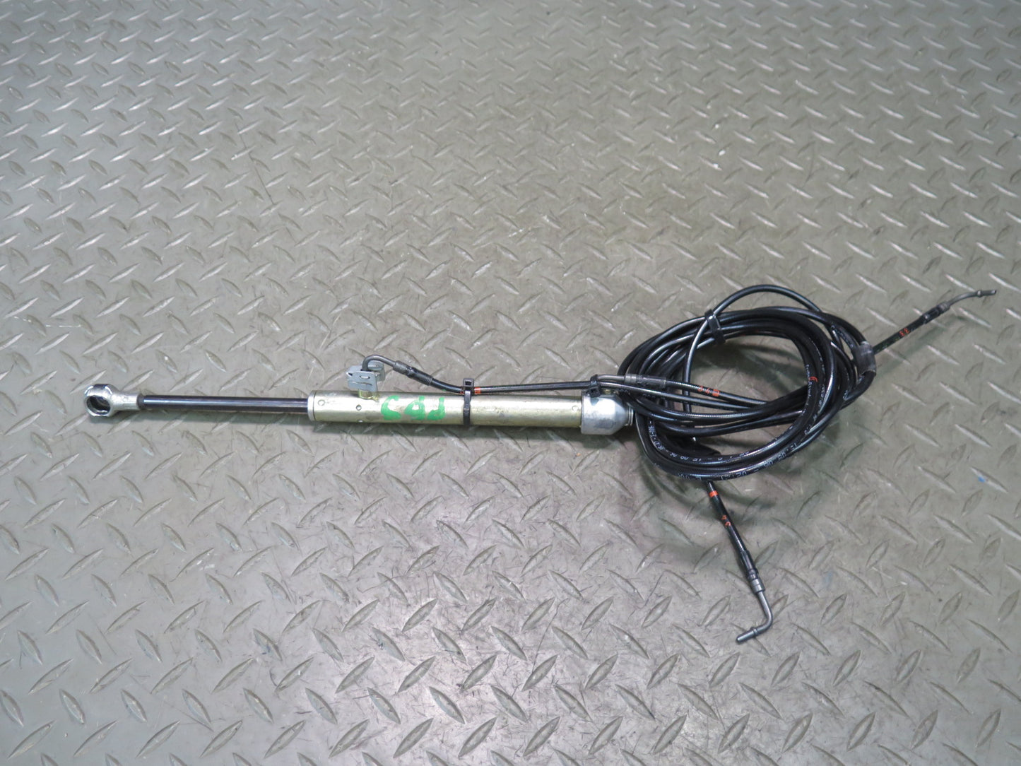 2006-2010 BMW E64 M6 Convertible TOP Roof Rear Right Hydraulic Cylinder