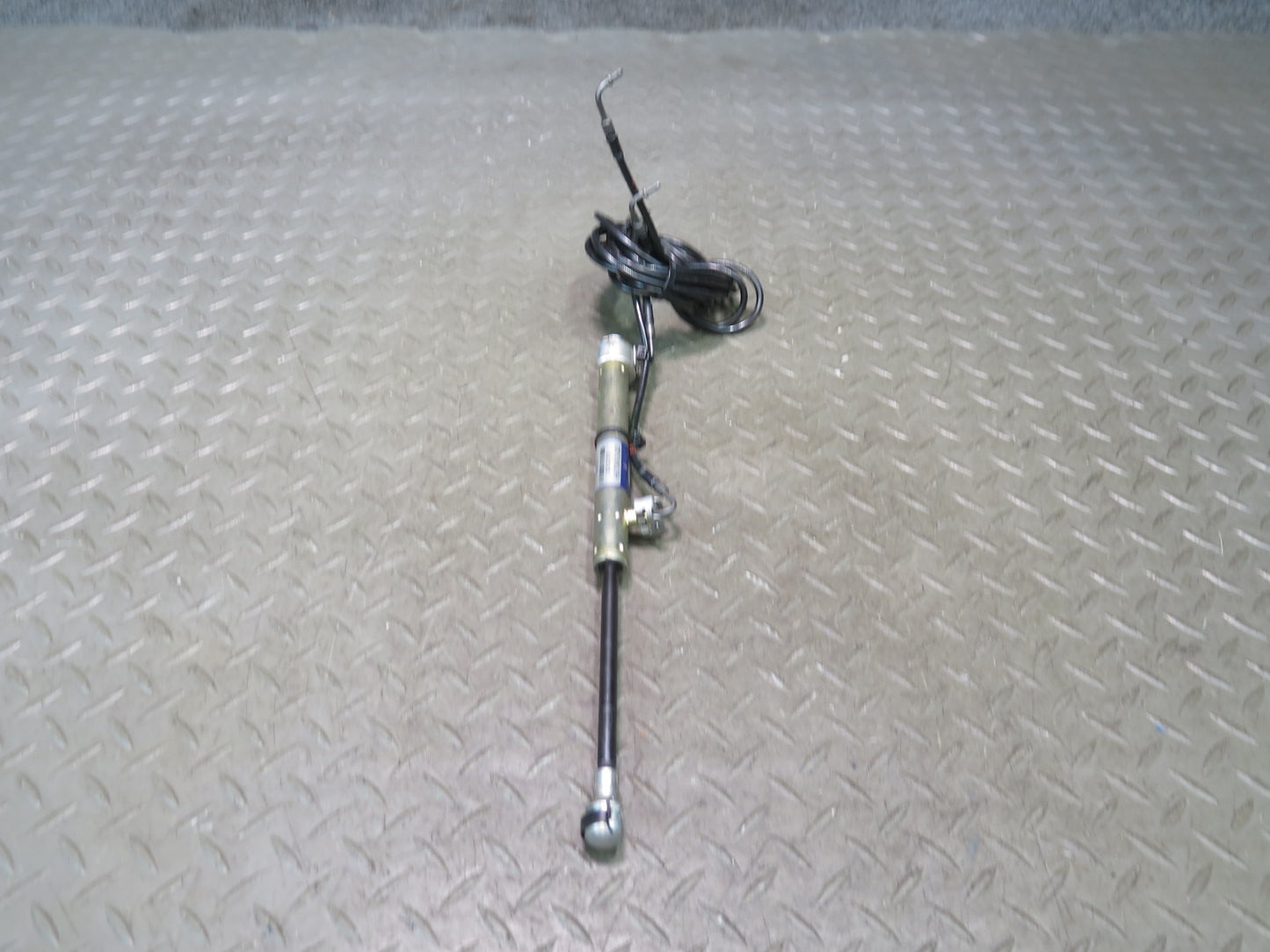 2006-2010 BMW E64 M6 Convertible TOP Roof Rear Left Hydraulic Cylinder 7159257