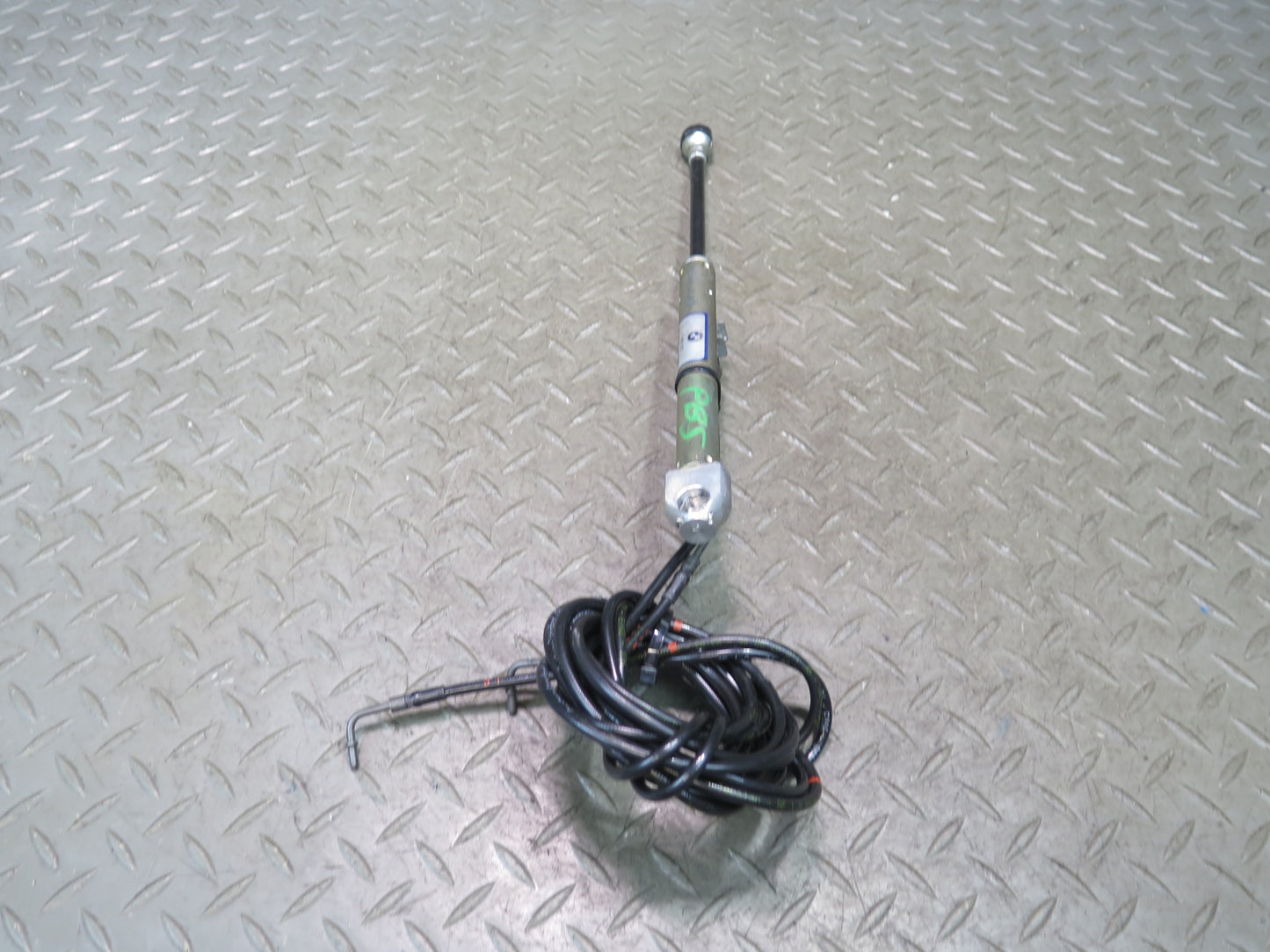 2006-2010 BMW E64 M6 Convertible TOP Roof Rear Left Hydraulic Cylinder 7159257