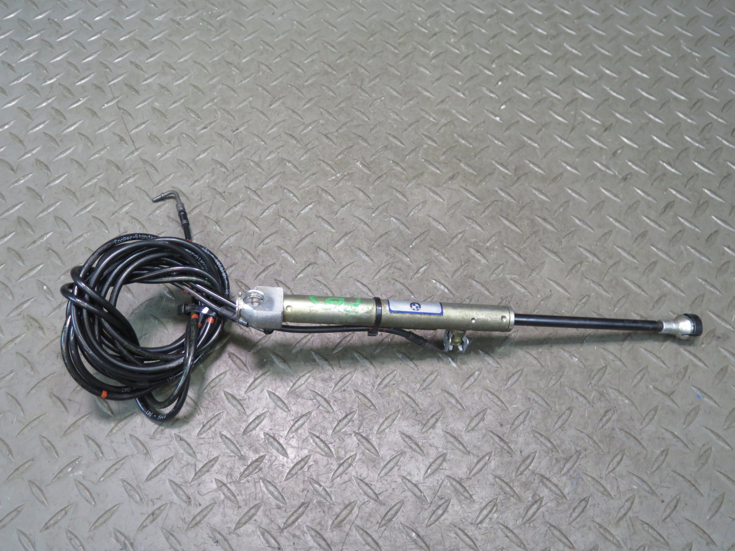 2006-2010 BMW E64 M6 Convertible TOP Roof Rear Left Hydraulic Cylinder 7159257