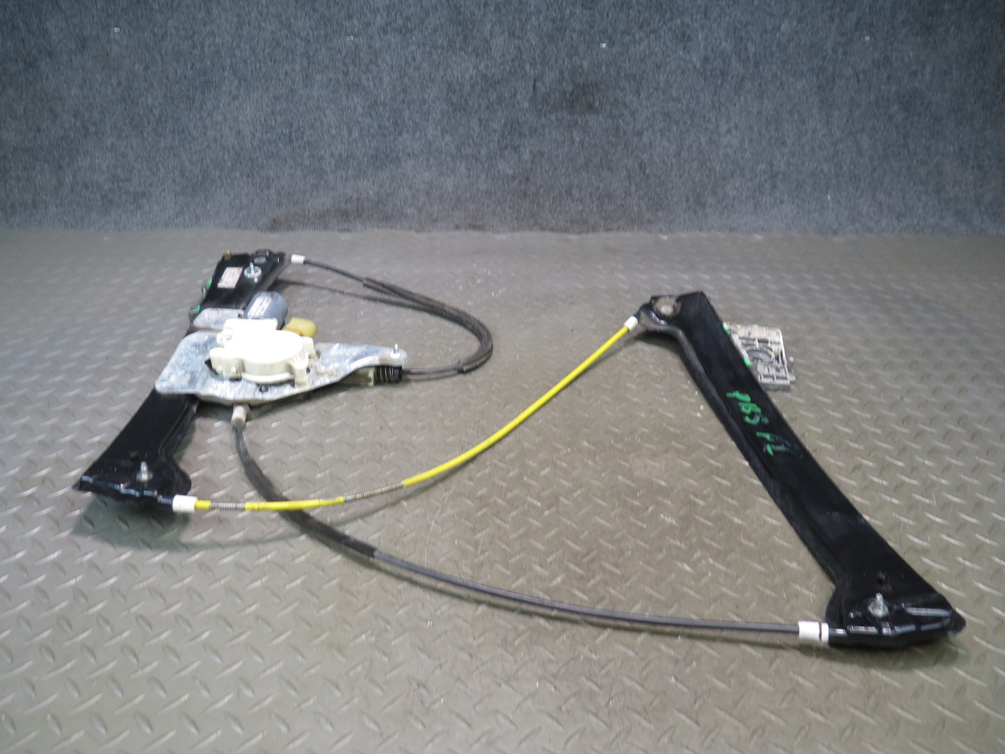 2006-2010 BMW E63 E64 M6 Left Door Window Regulator w Motor
