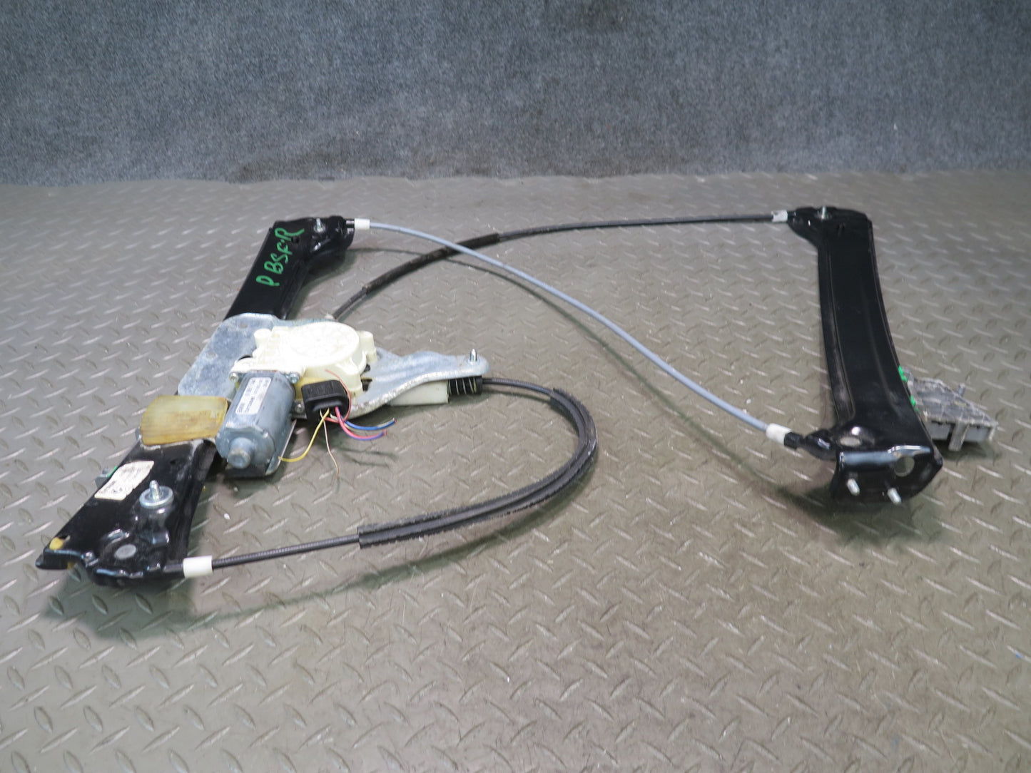 2006-2010 BMW E63 E64 M6 Right Door Window Regulator w Motor