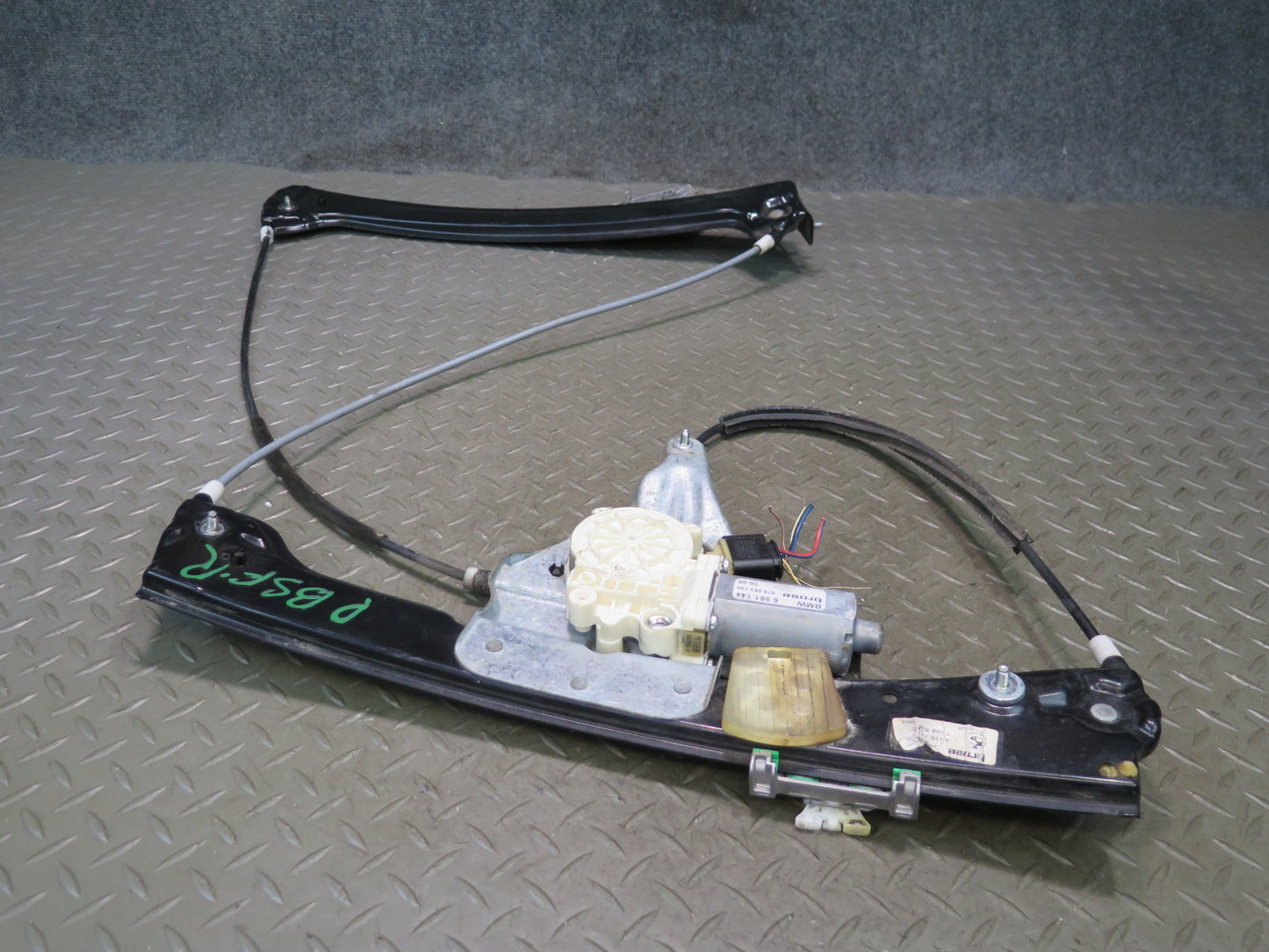 2006-2010 BMW E63 E64 M6 Right Door Window Regulator w Motor