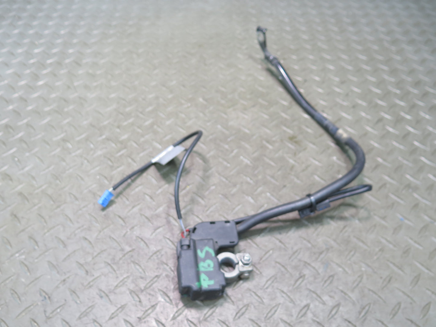 2006-2010 BMW E63 E64 M6 Positive & Negative Battery Terminal Cable Set of 2