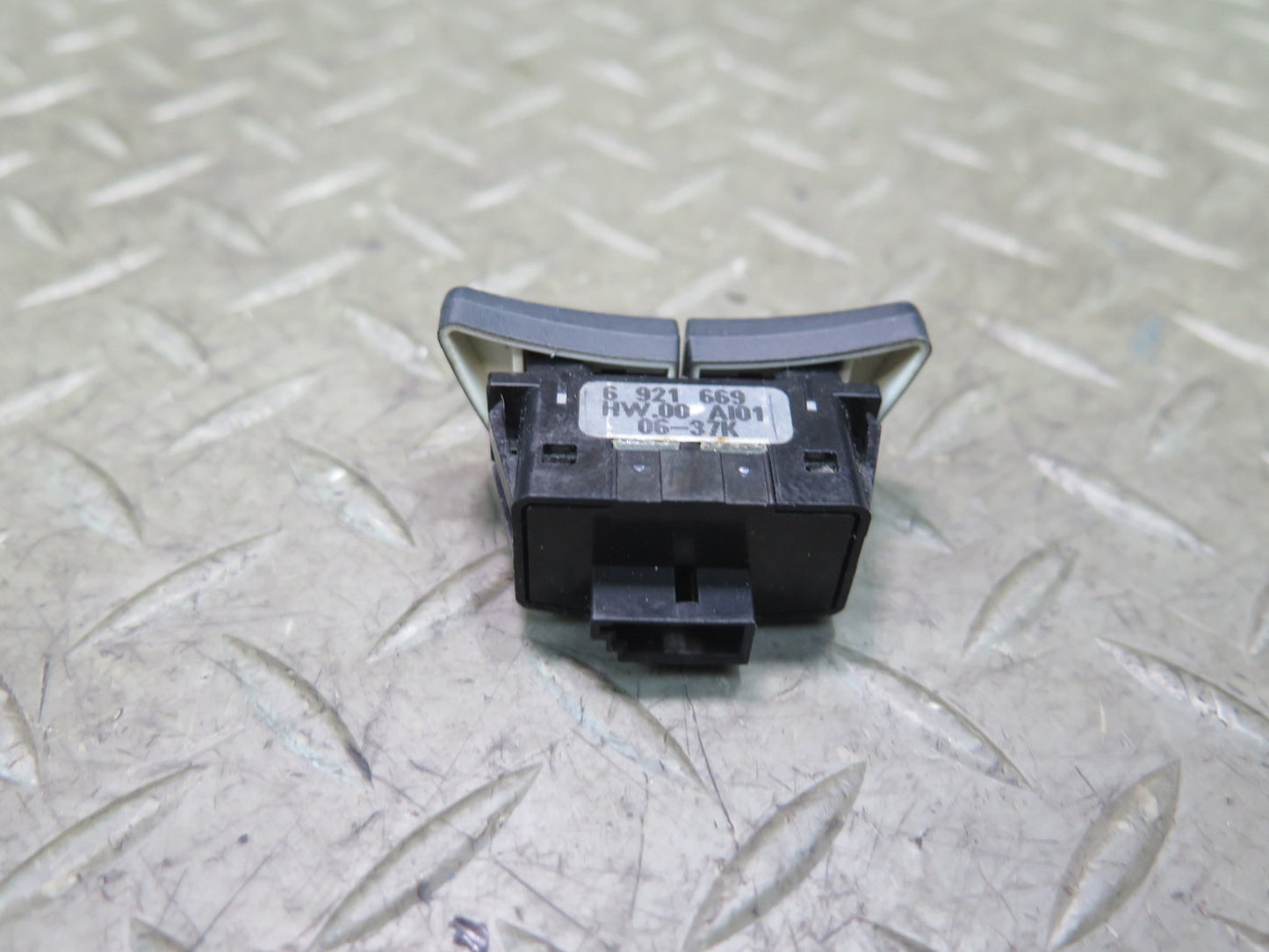 2006-2010 BMW E64 E63 M6 Menu & Voice Command Control Button Switch 6921669