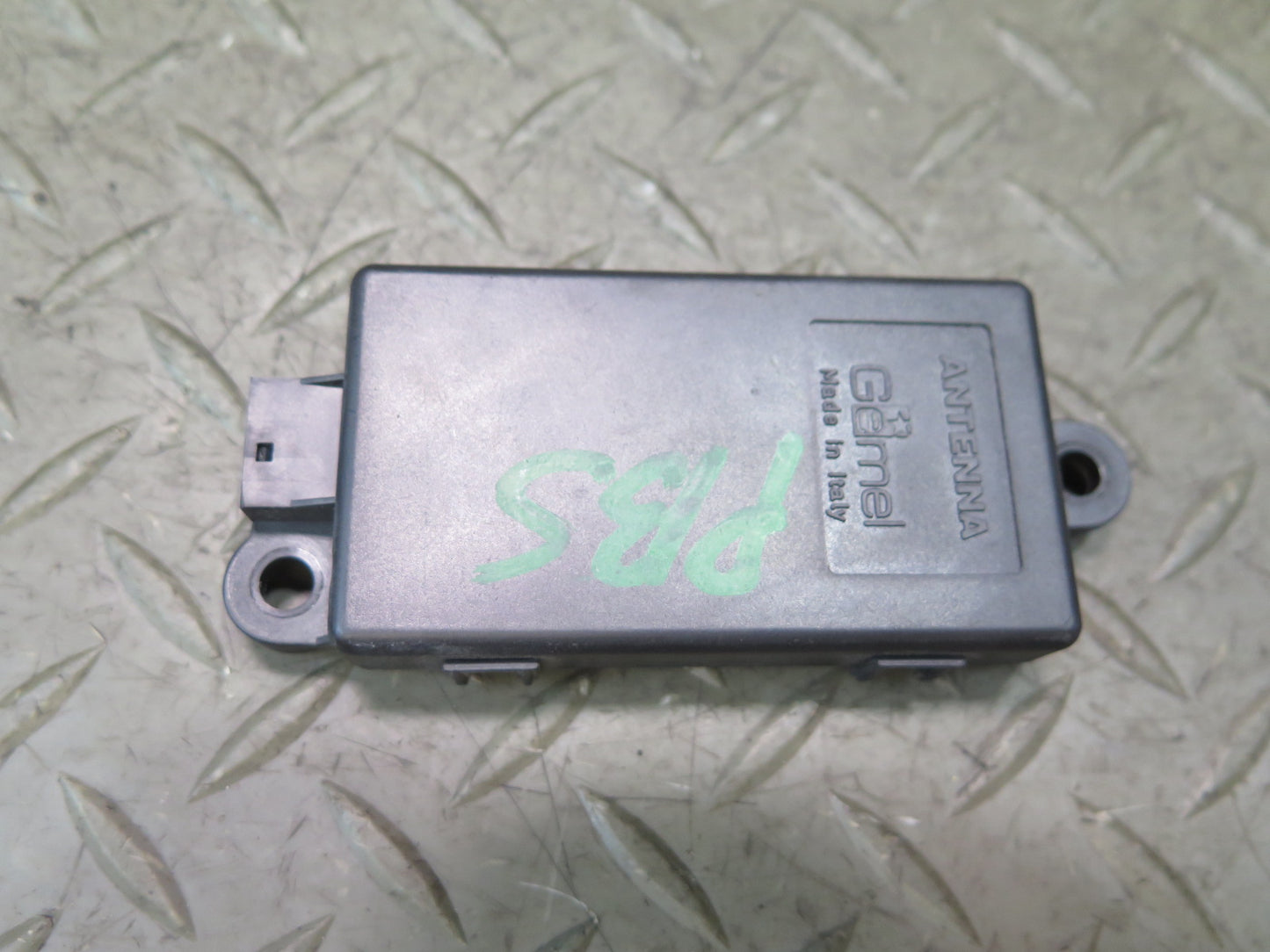 2006-2010 BMW E64 E63 M6 DWA Alarm System Antenna Control Module 6950525 OEM