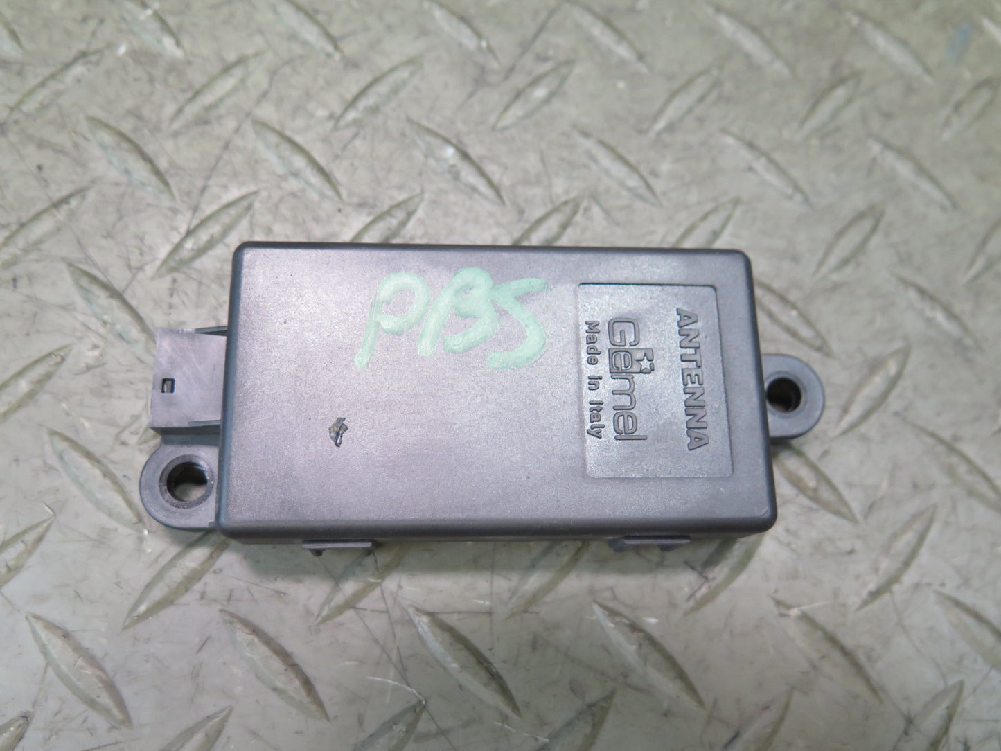 2006-2010 BMW E64 E63 M6 DWA Alarm System Antenna Control Module 6950525 OEM
