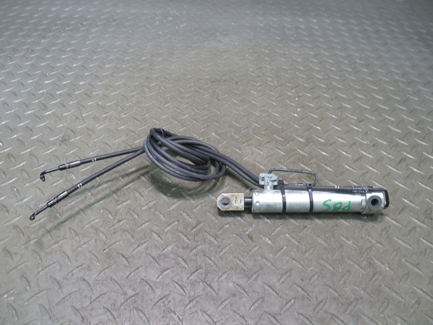 2006-2010 BMW E64 M6 Convertible TOP Roof Rear Right Hydraulic Cylinder