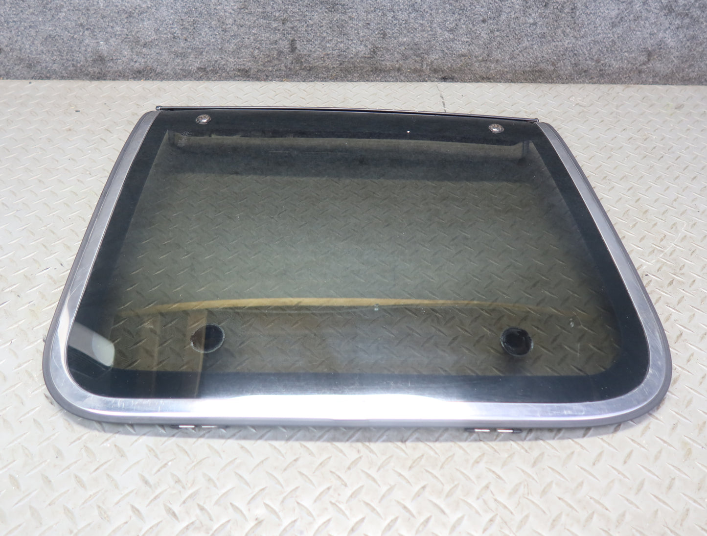 85-89 Nissan Z31 300ZX 2+0 Left T-top Roof Glass Panel w Lock Latch & Trim OEM