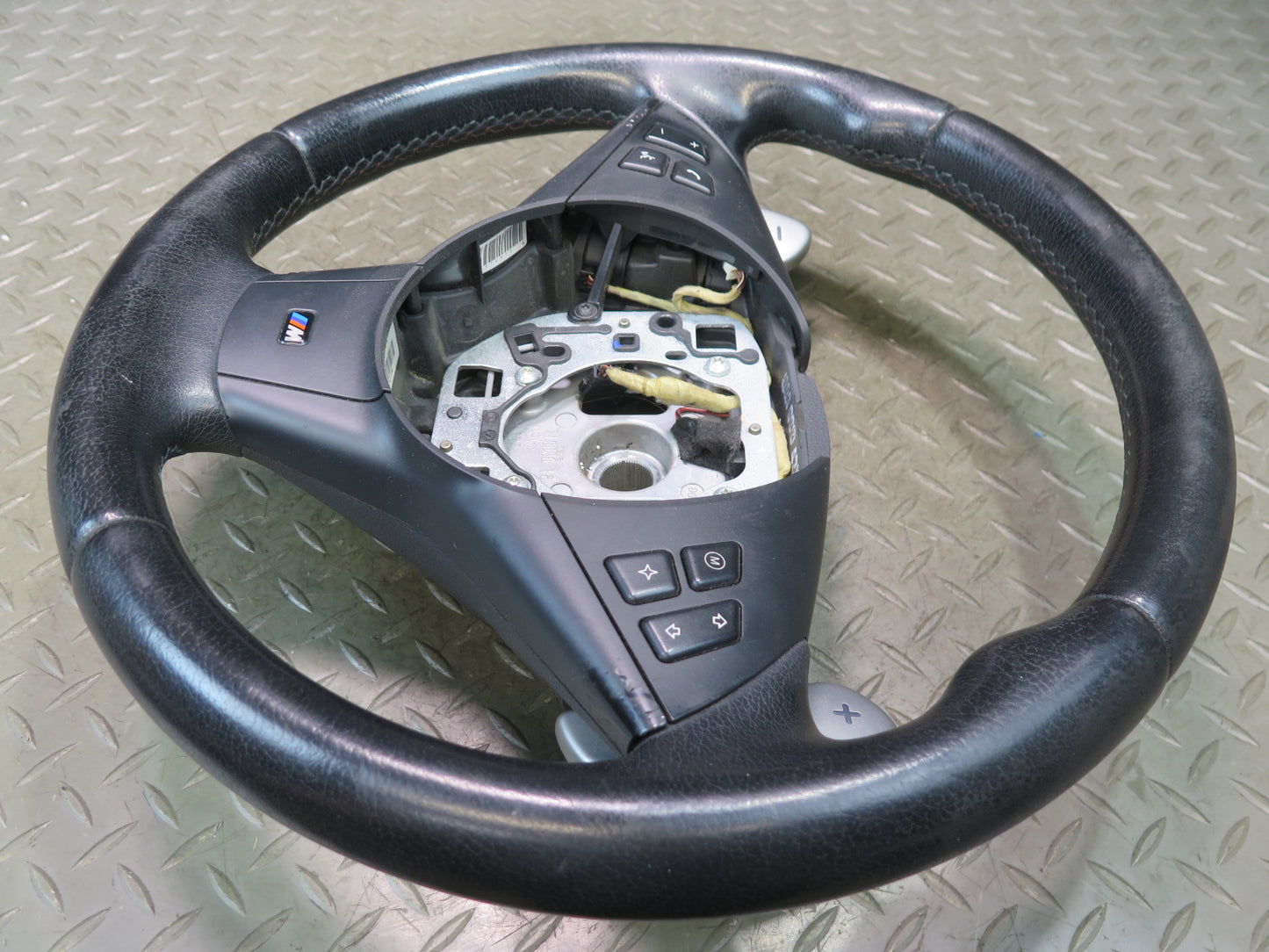 2006-2010 BMW E64 E63 M6 Leather Sport Steering Wheel w SMG Paddles