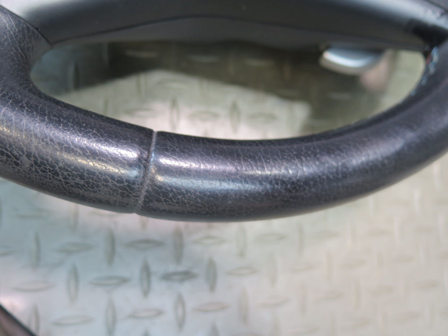 2006-2010 BMW E64 E63 M6 Leather Sport Steering Wheel w SMG Paddles