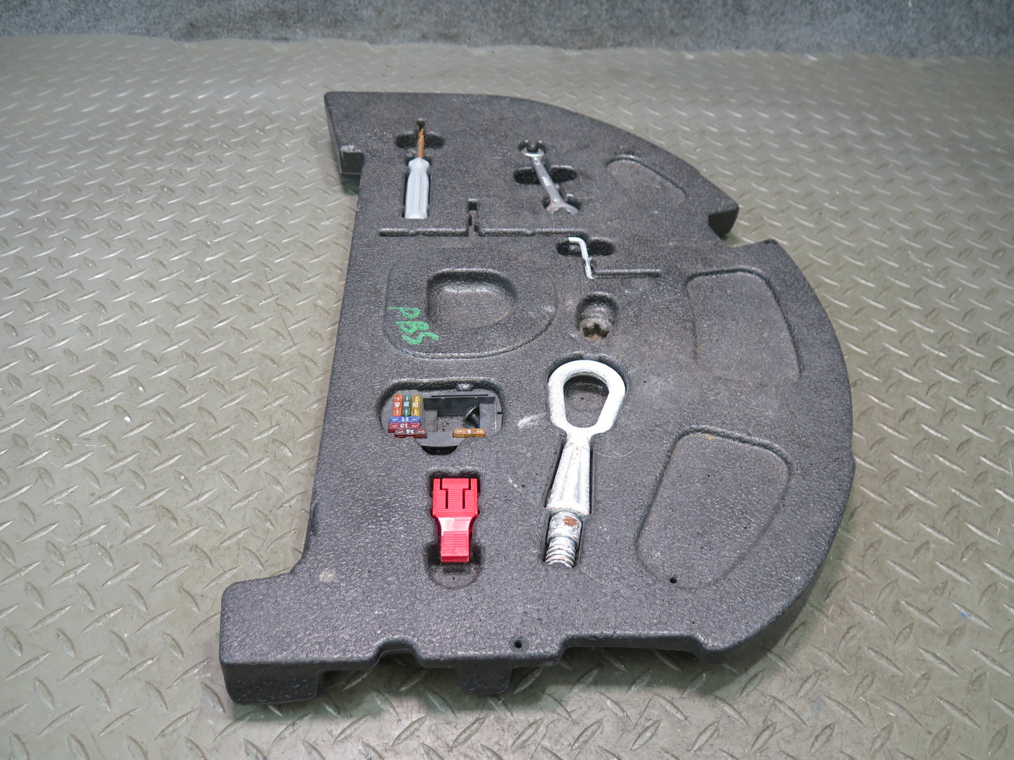 2006-2010 BMW E63 E64 M6 Rear Trunk Spare Tire Tool KIT Foam Holder Tray Assy
