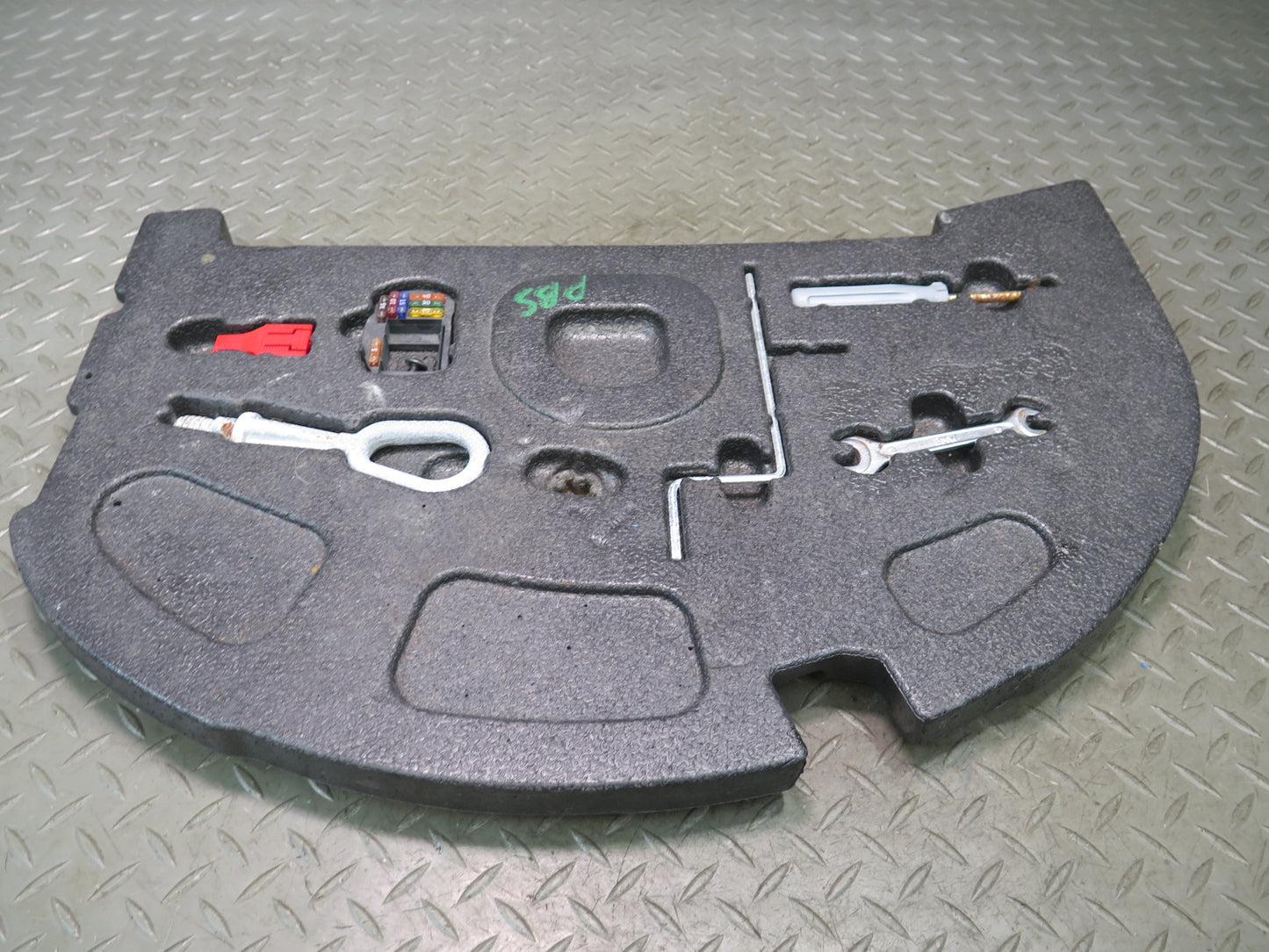 2006-2010 BMW E63 E64 M6 Rear Trunk Spare Tire Tool KIT Foam Holder Tray Assy