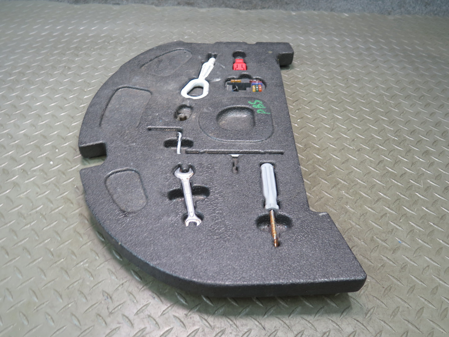 2006-2010 BMW E63 E64 M6 Rear Trunk Spare Tire Tool KIT Foam Holder Tray Assy