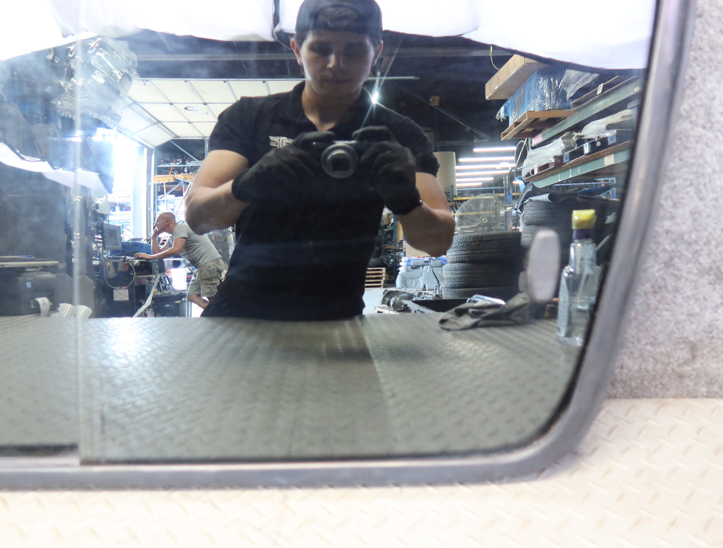 1996-1997 Lexus FZJ80L LX450 Rear Right Quarter Glass Window