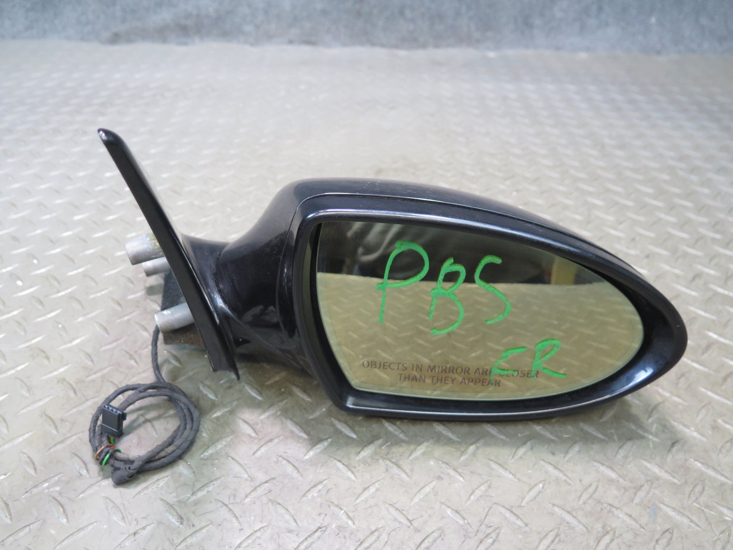06-10 BMW E64 E63 M6 Right Auto Dim Side View Mirror Glass Discoloration