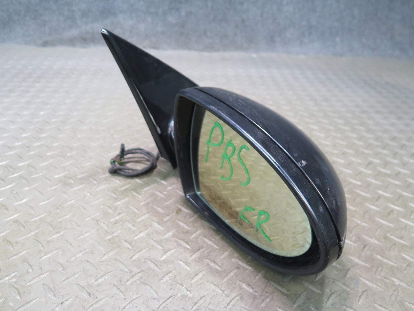 06-10 BMW E64 E63 M6 Right Auto Dim Side View Mirror Glass Discoloration