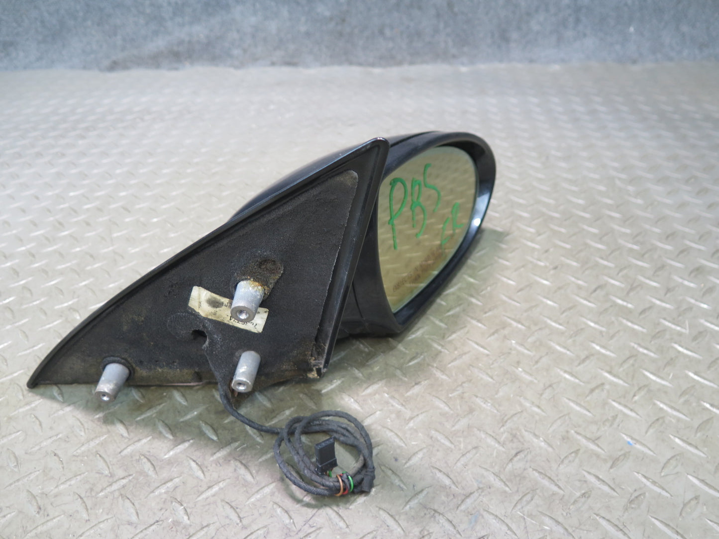 06-10 BMW E64 E63 M6 Right Auto Dim Side View Mirror Glass Discoloration