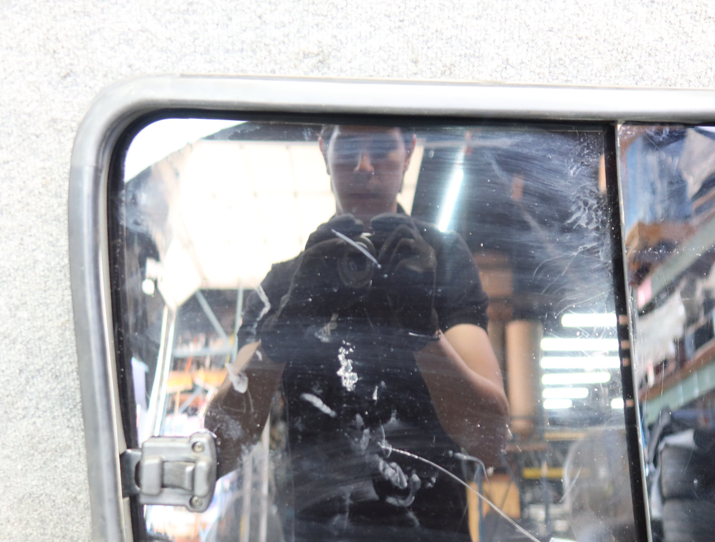 1996-1997 Lexus FZJ80L LX450 Rear Right Quarter Glass Window