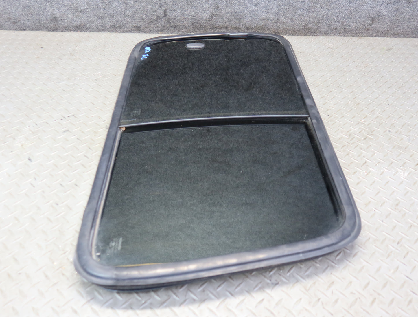 1996-1997 Lexus FZJ80L LX450 Rear Left Quarter Glass Window