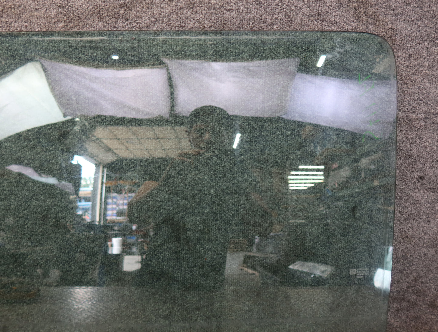 2003-2009 Hummer H2 Front Left Door Glass Window