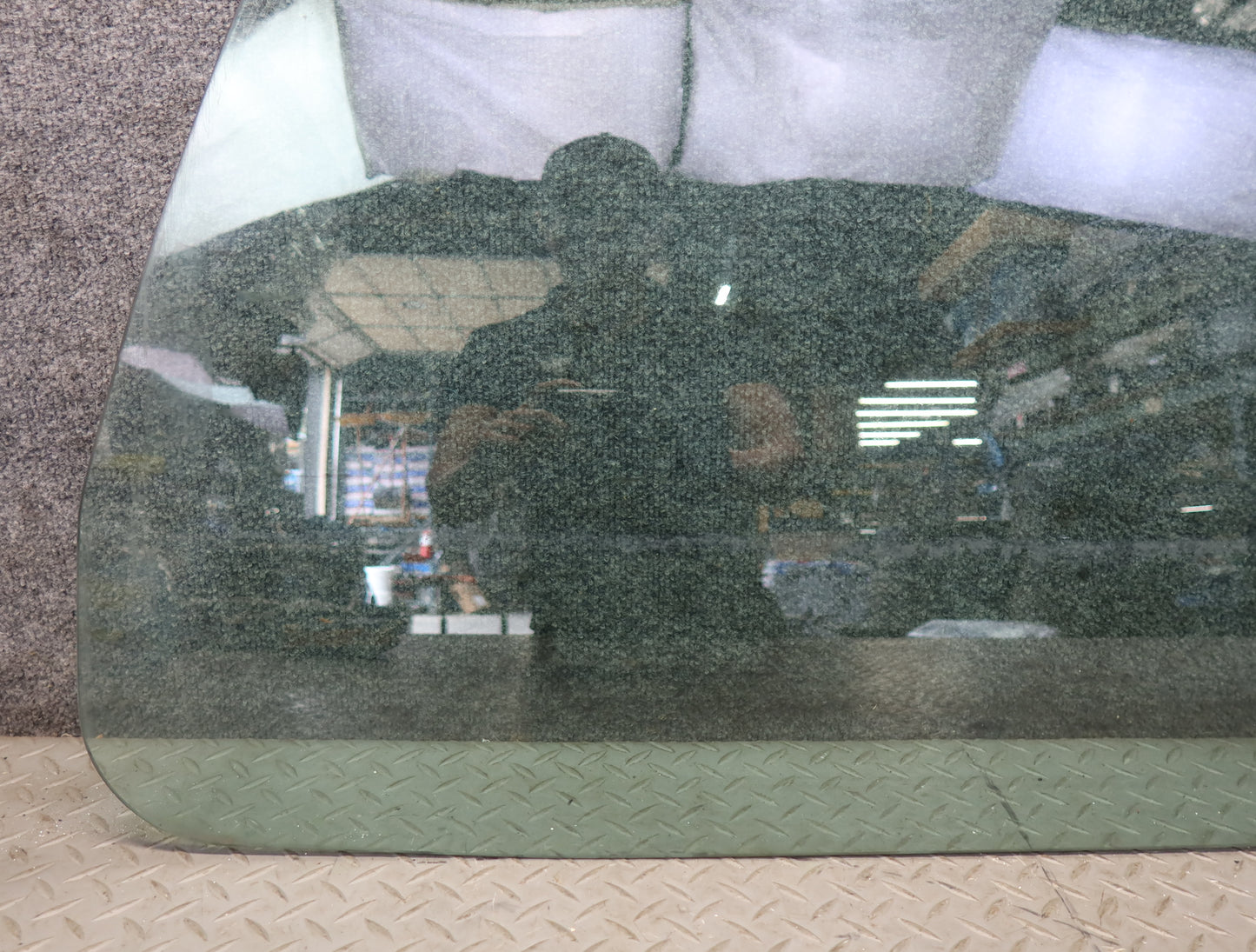 2003-2009 Hummer H2 Front Left Door Glass Window
