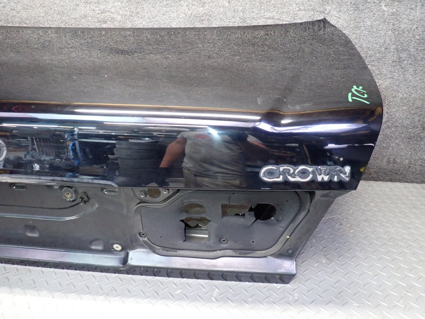 99-01 Toyota Crown JZS175 Rear Trunk Deck Lid Shell Cover Panel Black OEM