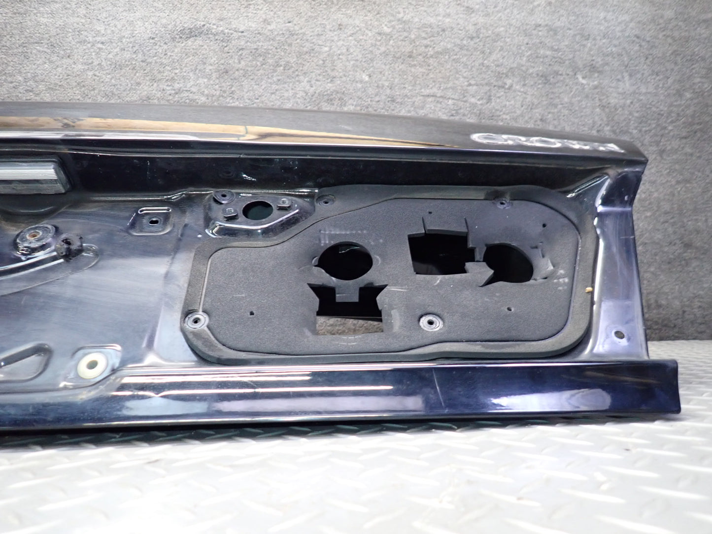 99-01 Toyota Crown JZS175 Rear Trunk Deck Lid Shell Cover Panel Black OEM