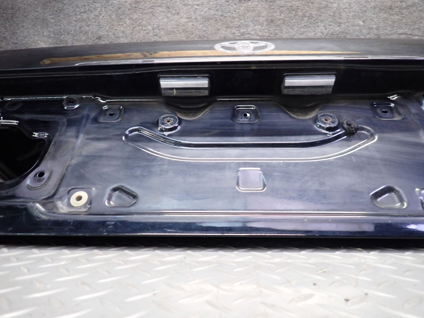99-01 Toyota Crown JZS175 Rear Trunk Deck Lid Shell Cover Panel Black OEM
