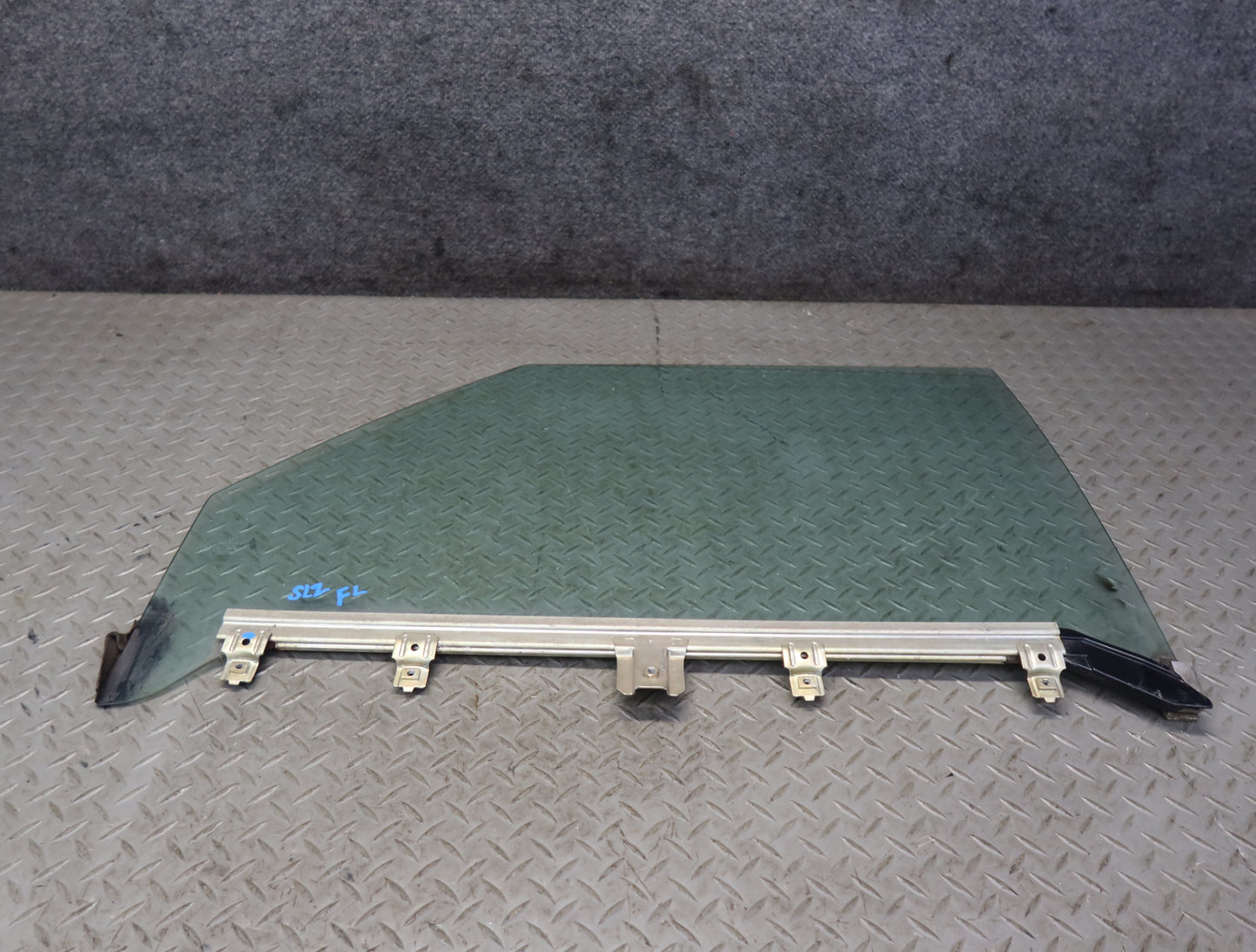 73-89 Mercedes R107 Convertible Front Left Driver Door Glass Window OEM
