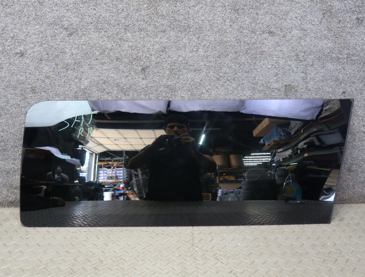 2003-2007 Hummer H2 Rear Right Quarter Glass Window