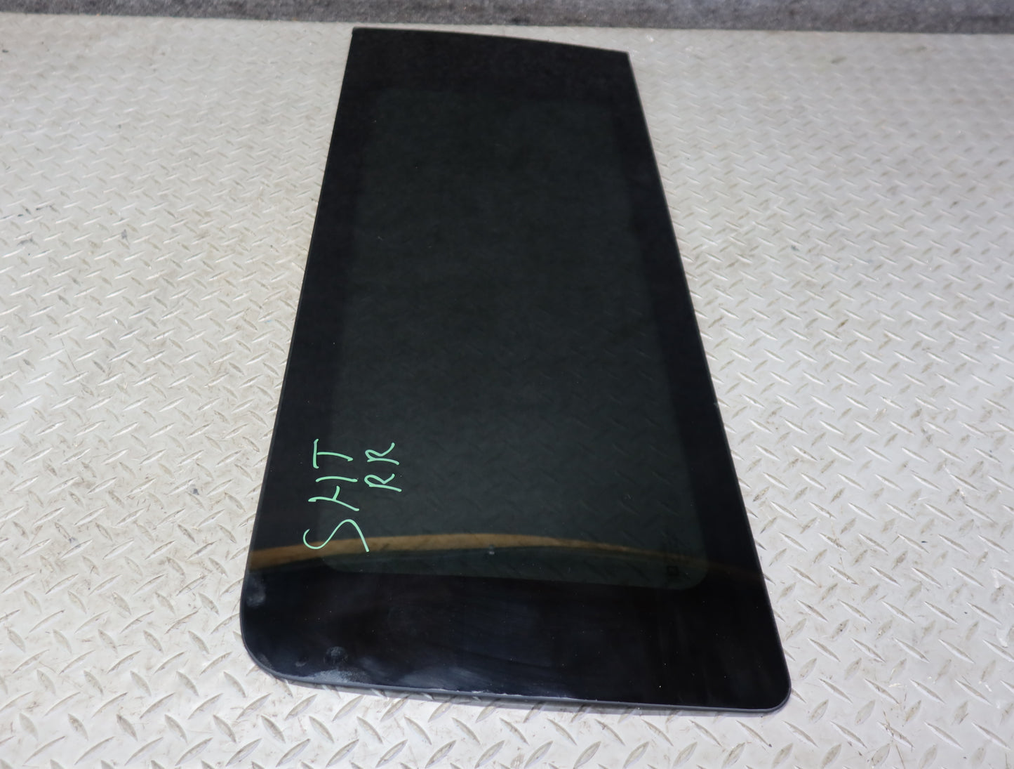 2003-2007 Hummer H2 Rear Right Quarter Glass Window