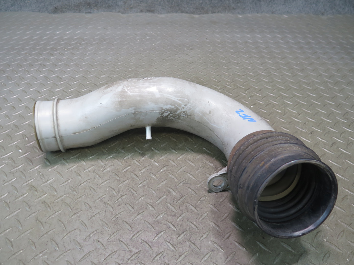84-89 Nissan Z31 300ZX 3.0L VG30E NON Turbo Air Intake Hose Pipe Line OEM