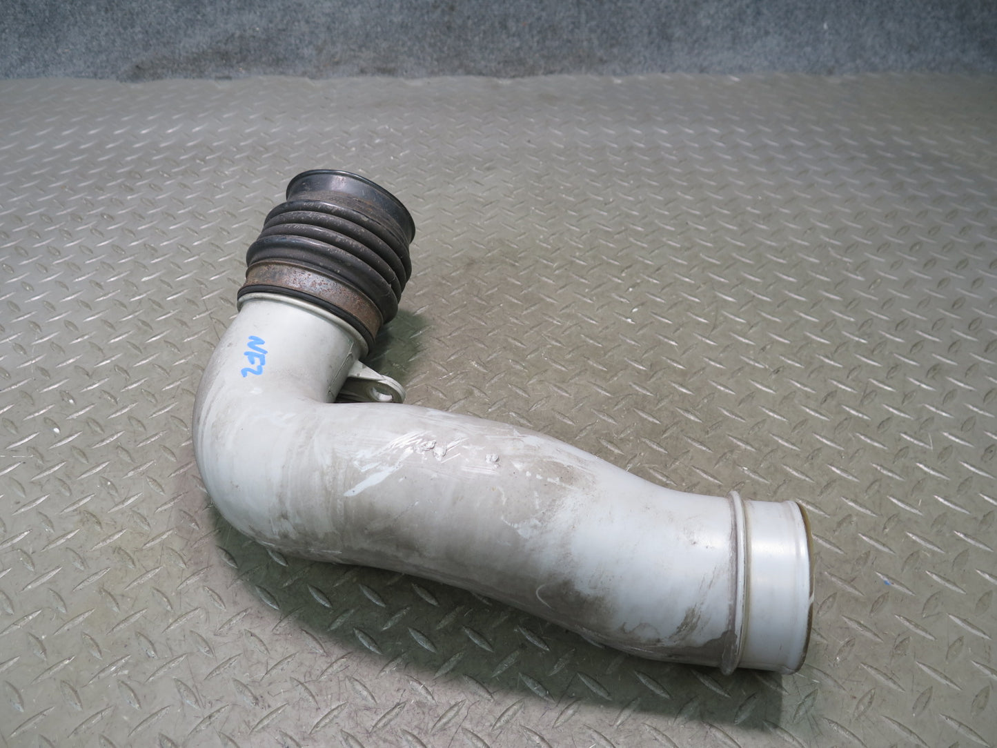 84-89 Nissan Z31 300ZX 3.0L VG30E NON Turbo Air Intake Hose Pipe Line OEM