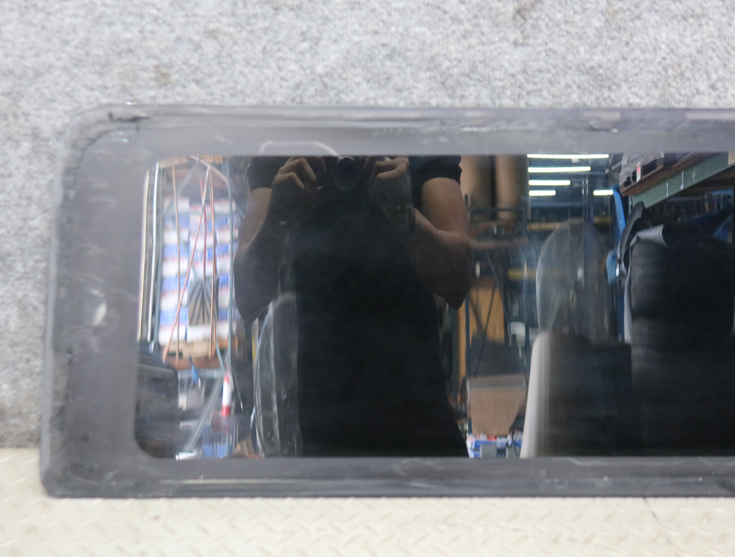 2003-2007 Hummer H2 Rear Left Quarter Glass Window