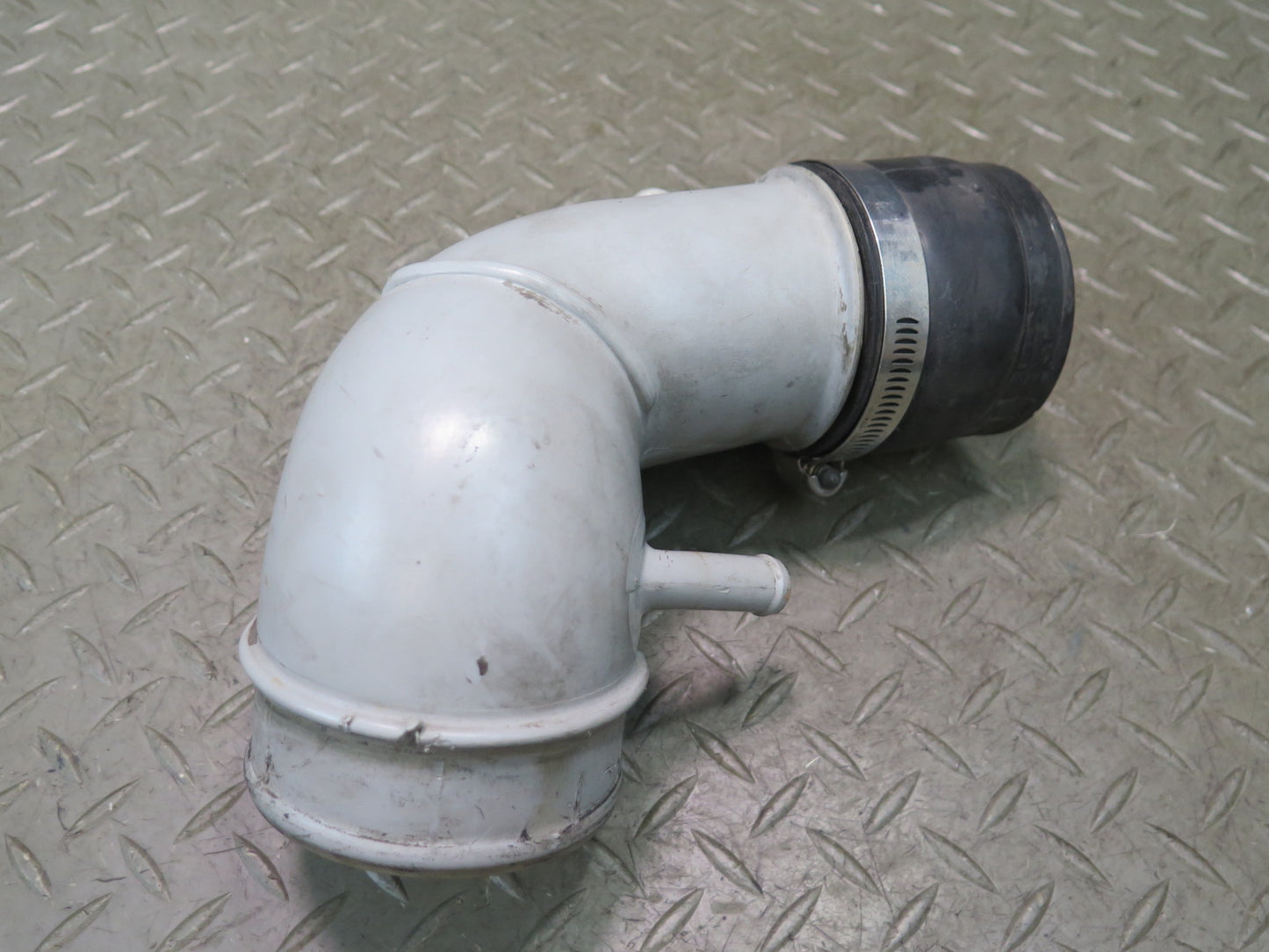 87-89 Nissan Z31 300ZX NA Hard Plastic Air Intake Duct Tube OEM