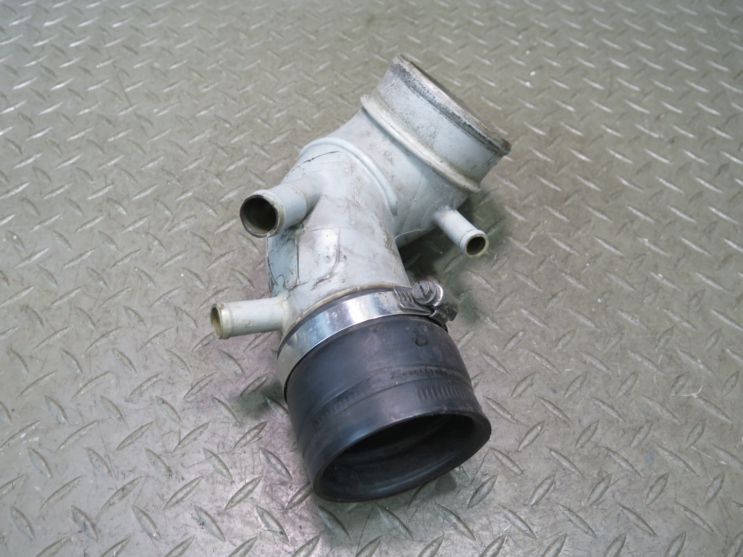 87-89 Nissan Z31 300ZX NA Hard Plastic Air Intake Duct Tube OEM