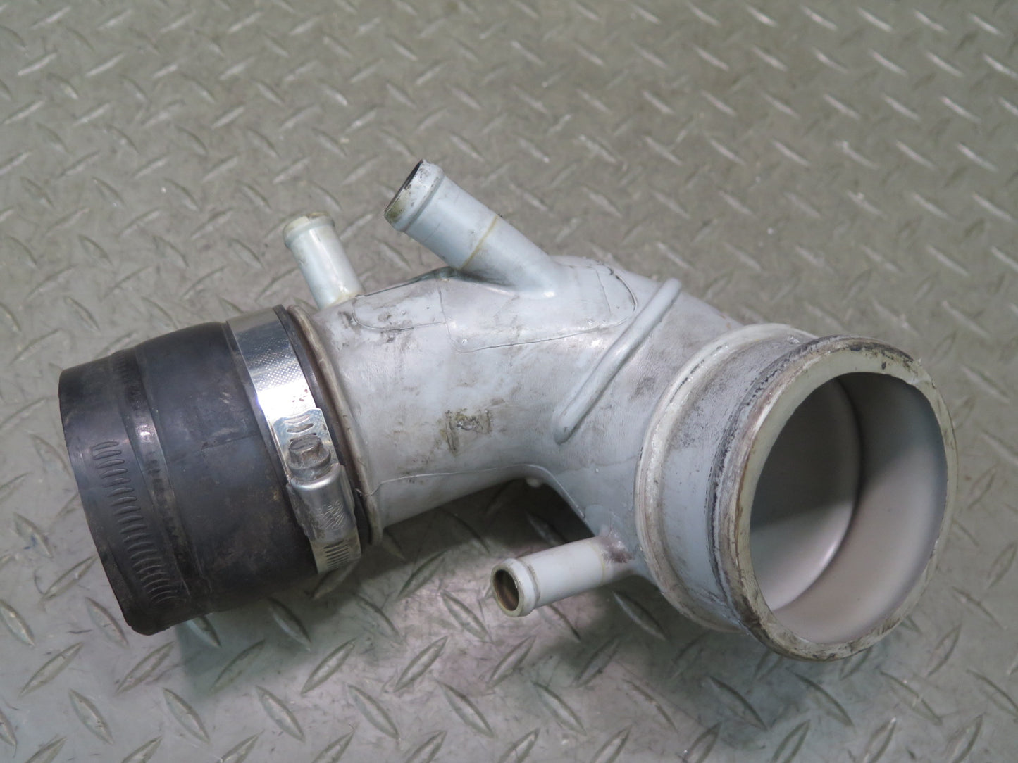 87-89 Nissan Z31 300ZX NA Hard Plastic Air Intake Duct Tube OEM