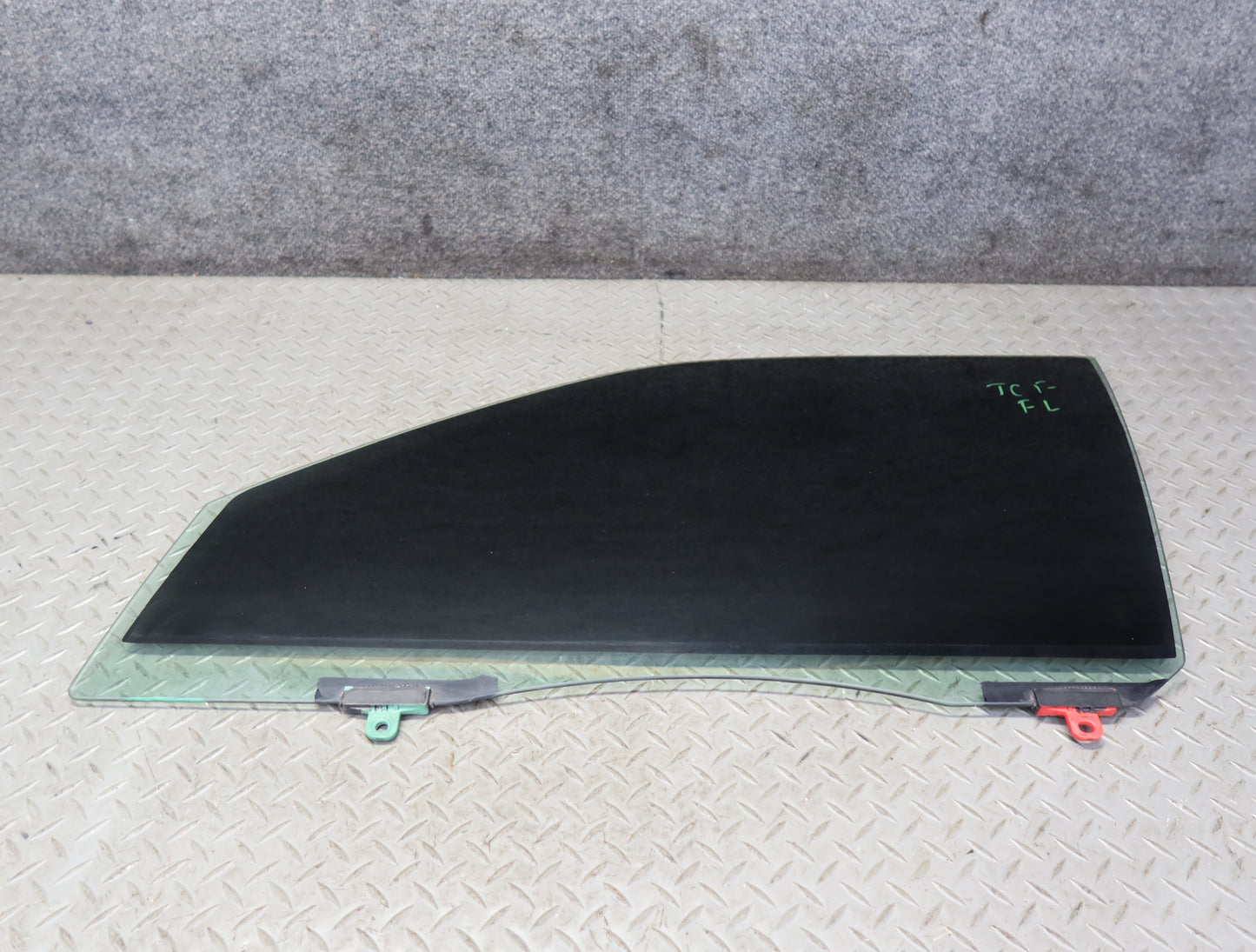 99-01 Toyota Crown JZS175 Front Left Passenger Door Glass Window OEM