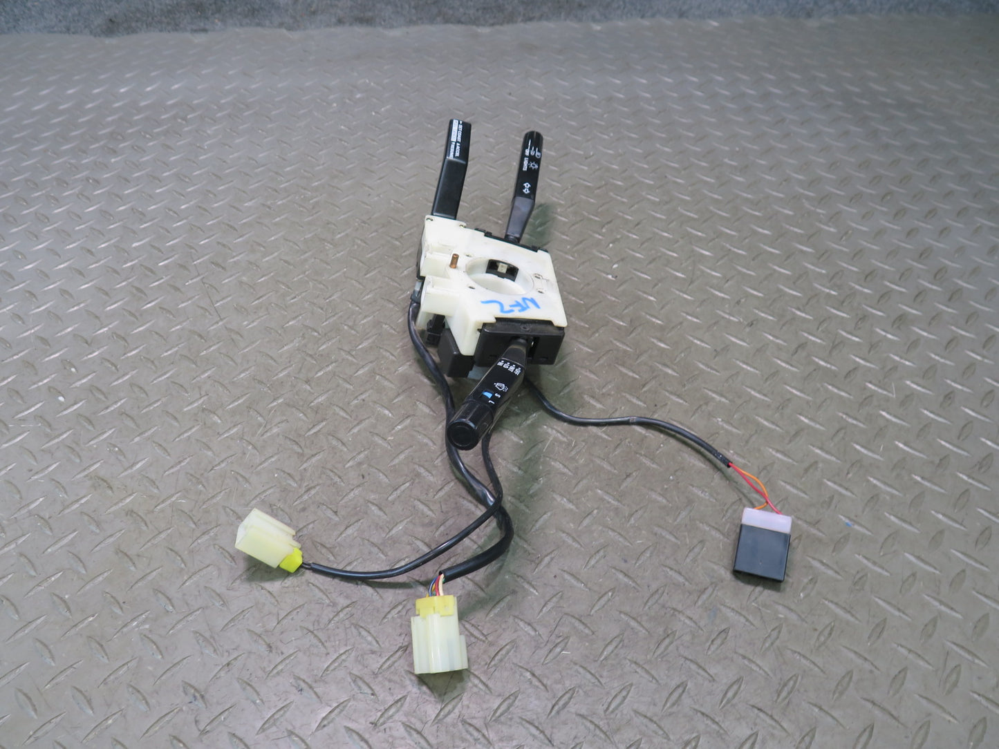 84-86 Nissan Z31 300ZX Steering Column Turn Signal Wiper Cruise Multi Switch OEM