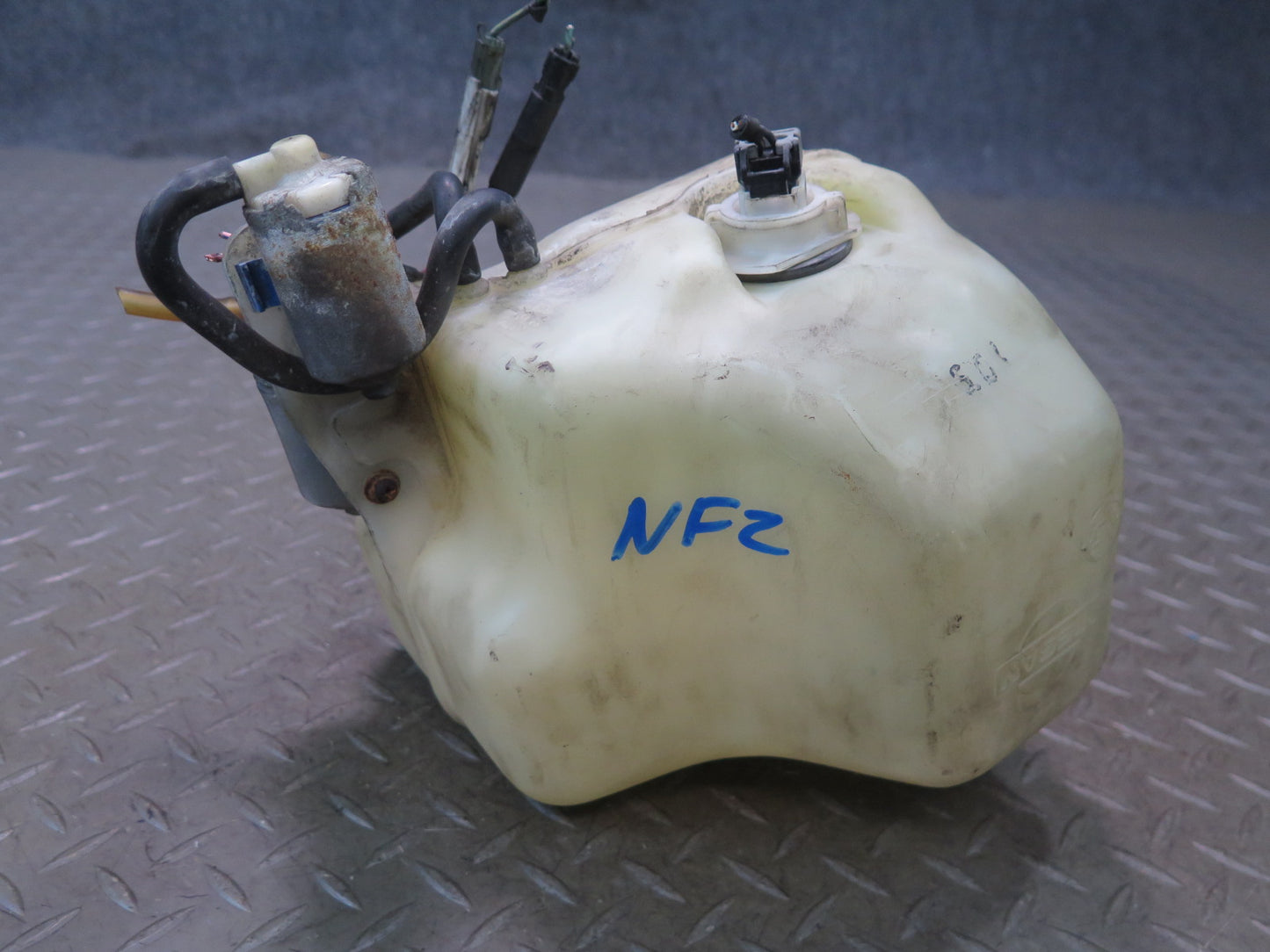 84-86 Nissan Z31 300ZX Windshield Washer Fluid Reservoir Tank w Pump OEM