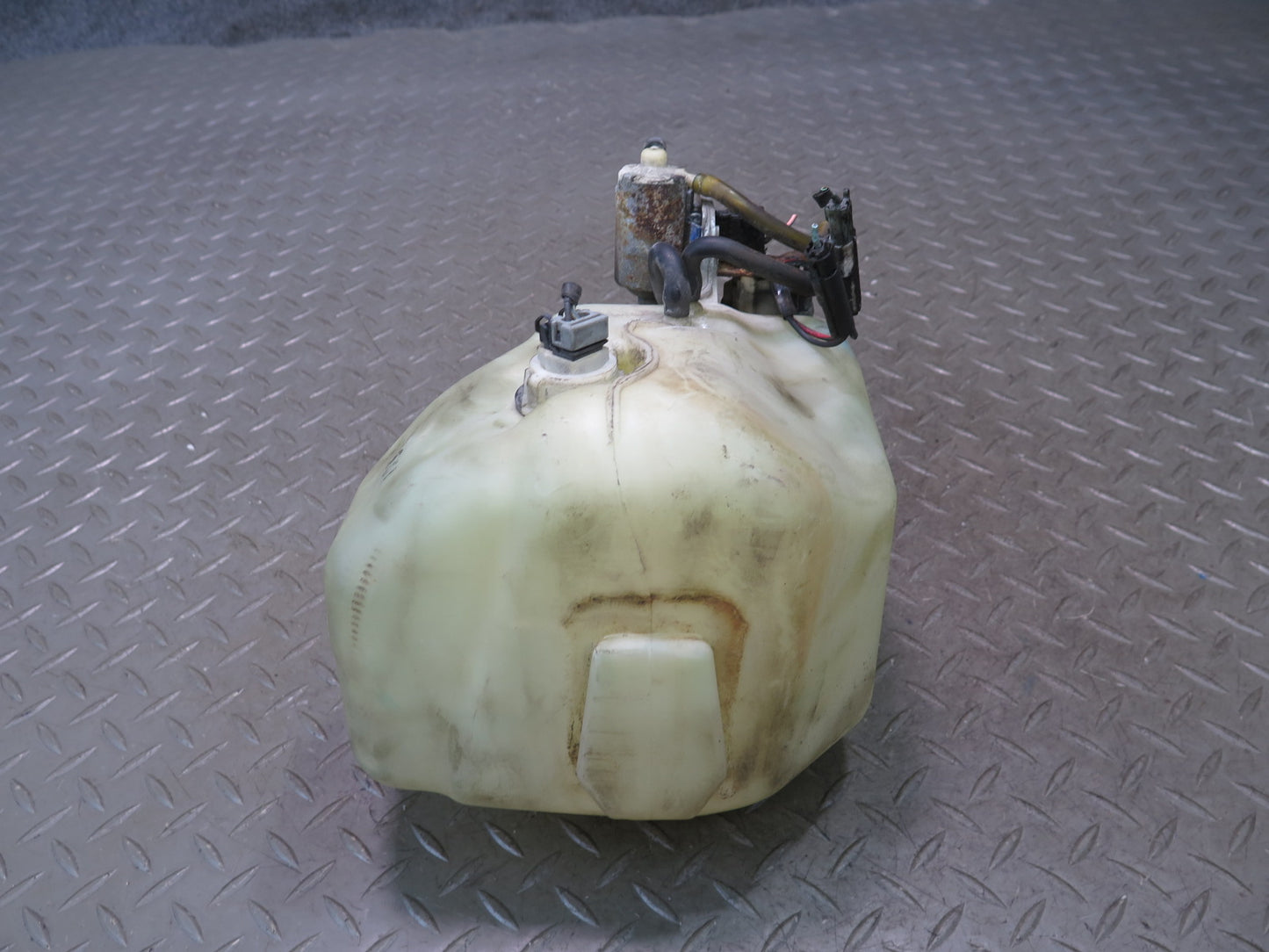 84-86 Nissan Z31 300ZX Windshield Washer Fluid Reservoir Tank w Pump OEM