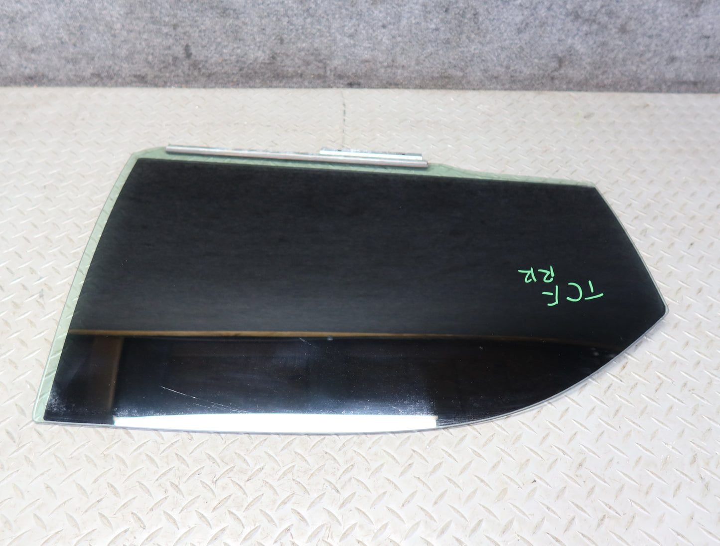 99-01 Toyota Crown JZS175 Rear Right Door Glass Window Tinted OEM