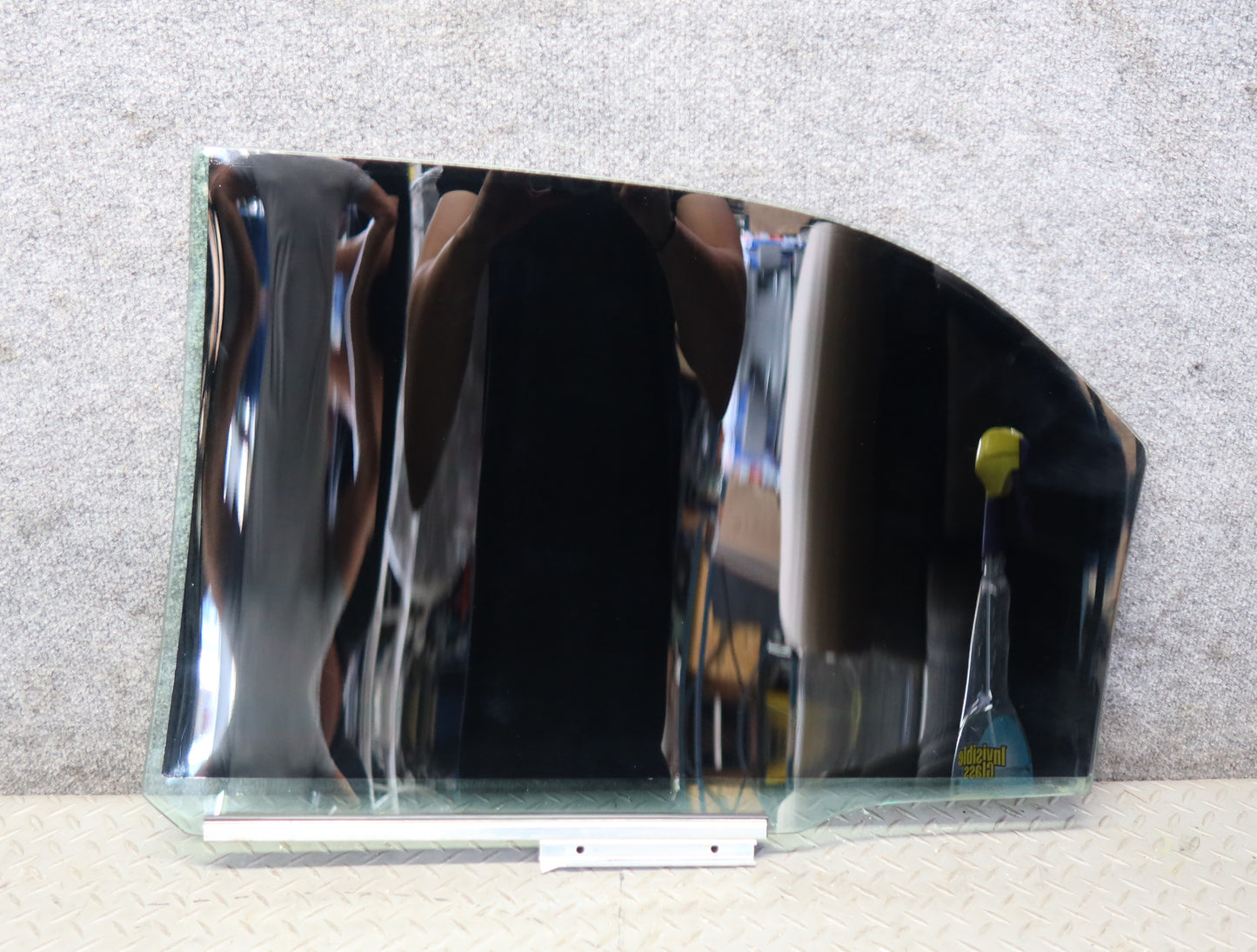 99-01 Toyota Crown JZS175 Rear Right Door Glass Window Tinted OEM