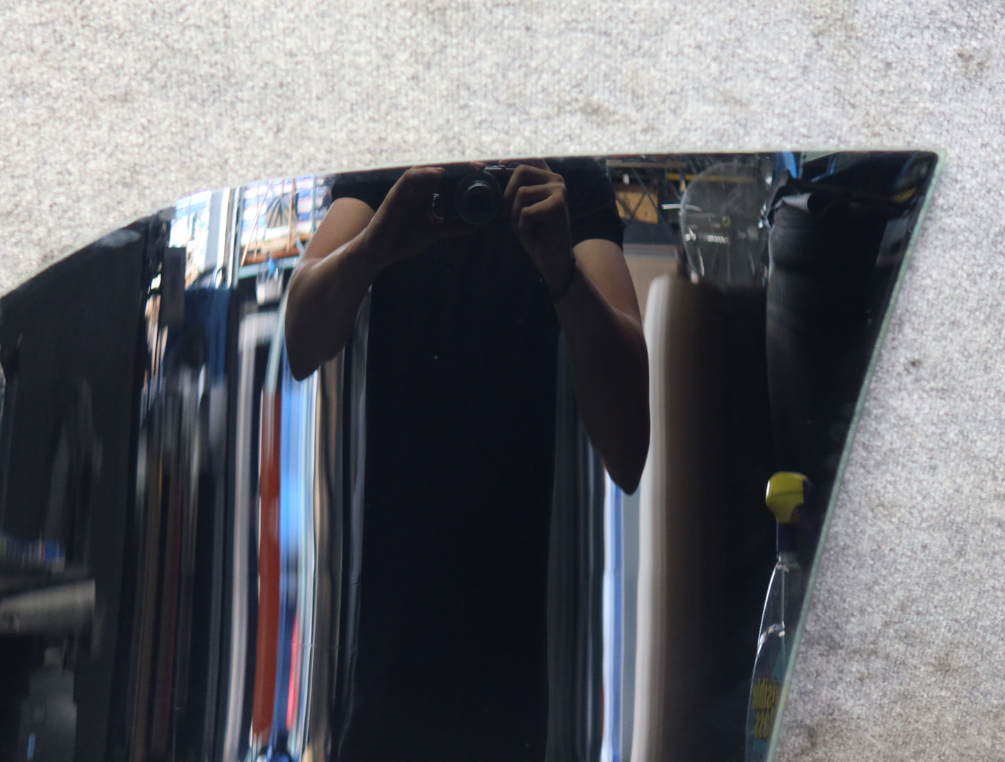 99-01 Toyota Crown JZS175 Front Right Driver Door Glass Window OEM