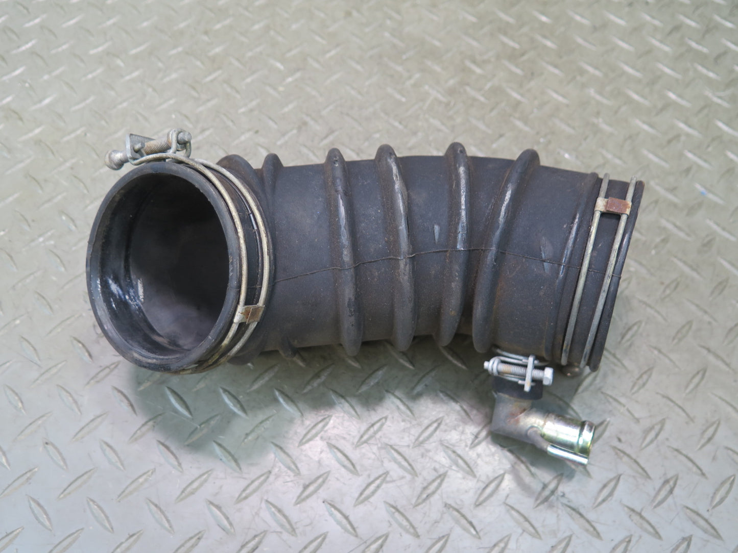 84-89 Nissan Z31 300ZX NON Turbo Air Intake Duct Tube OEM